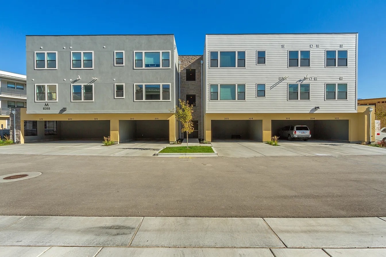 Building View - 1 Car Garage - 8355 S Sky Mirror Ln
