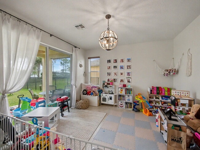 Building Photo - 11316 SW Barton Way
