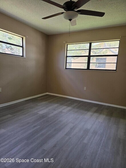 Building Photo - 3135 Shady Dell Ln
