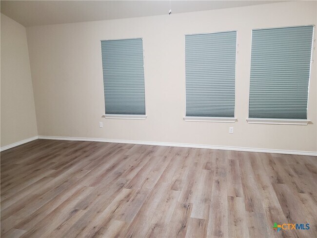 Building Photo - 3311 Rusack Dr