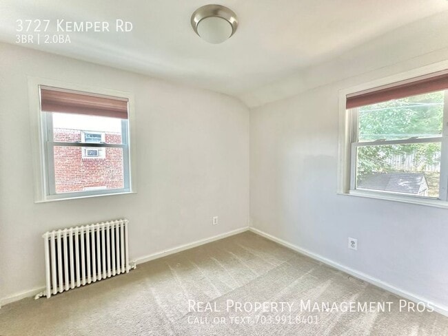 Building Photo - 3727 S Kemper Rd