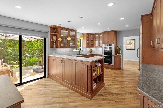 Building Photo - 27 Stone Cabin Rd