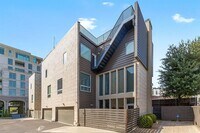 Building Photo - 4206 Buena Vista St