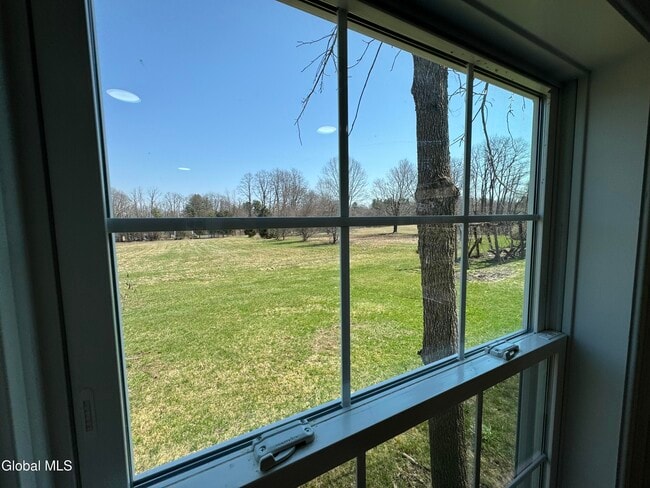 Building Photo - 675 Mac Elroy Rd