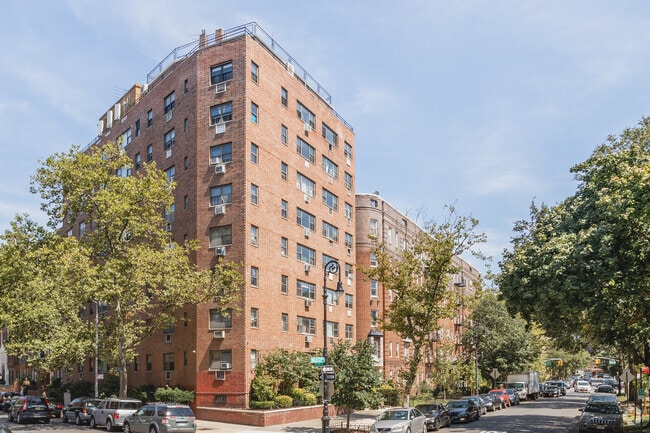 Building Photo - Shamco Apartments - 1901 Dorchester Rd