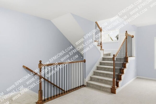 Building Photo - 9140 Greenspire Dr