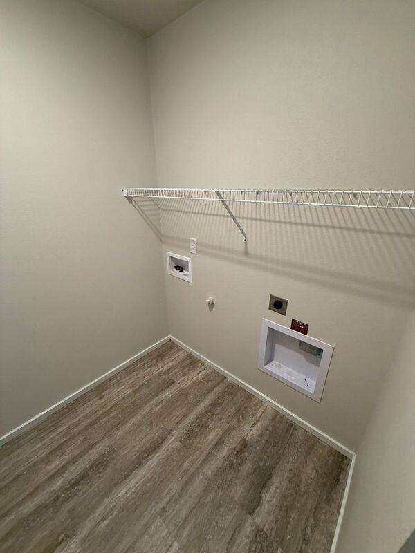 Building Photo - 4833 Thyme Ave NE