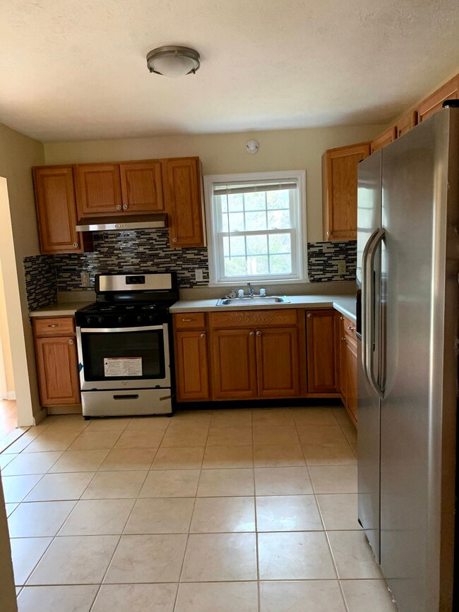 Building Photo - 4670 Lindsey Dr SW