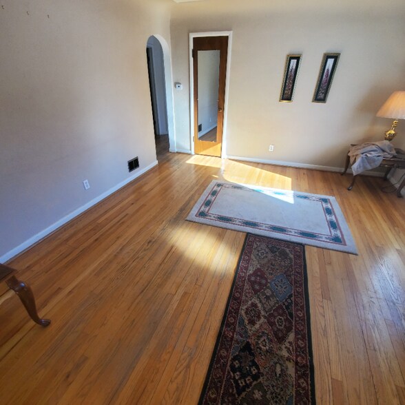 Building Photo - 8015 W 5th Ave