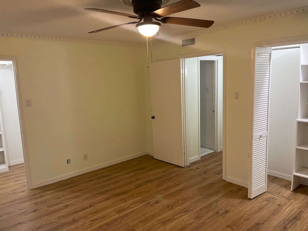 Main Bedroom - 4209 Avondale Ave