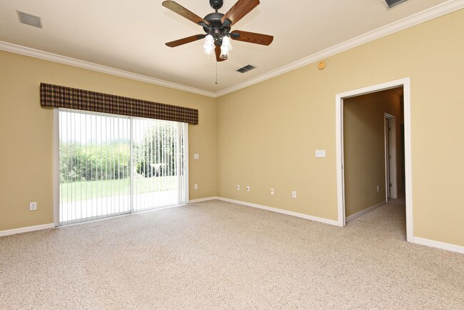 Building Photo - Cozy 4 bedroom home - Oviedo - UCF Welcome.