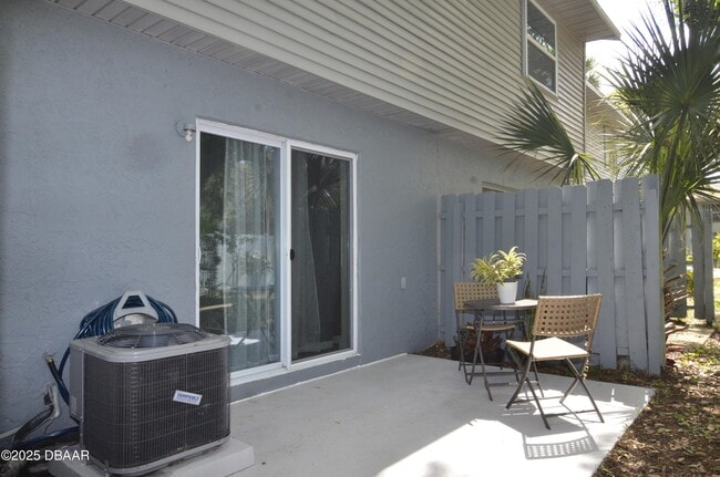 Building Photo - 175 Yorktowne Dr