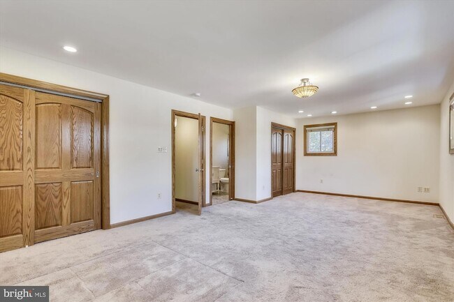 Building Photo - 6403 Tone Dr