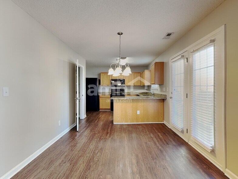 Building Photo - 3125 Teton Dr