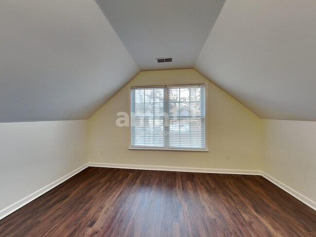 Building Photo - 7209 Sir William Dr