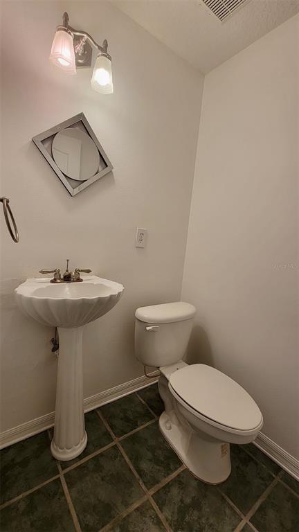 Building Photo - 2800 Hammock Grove Rd