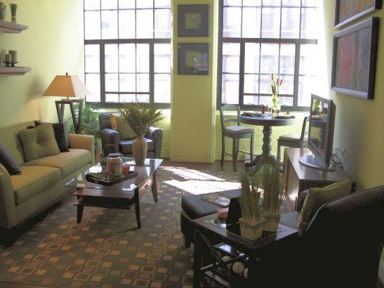 Building Photo - 2429 Locust St