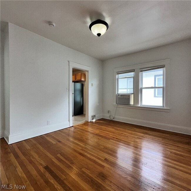 Building Photo - 1275 Clifton Prado