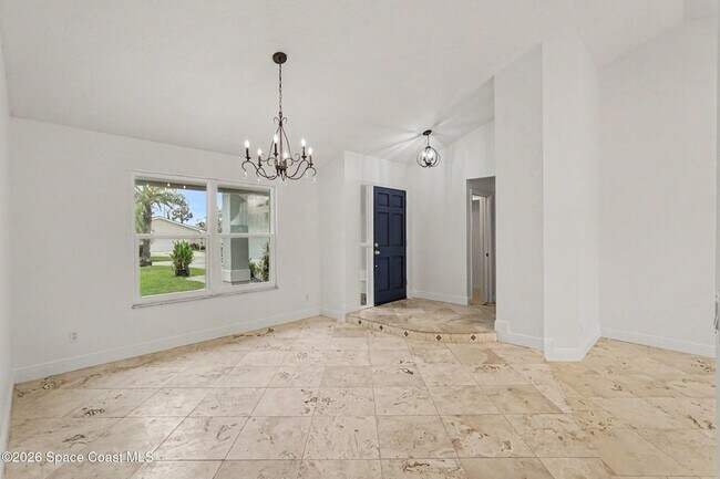 Building Photo - 115 11th Ave