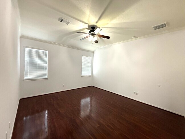 Building Photo - 24423 Hampton Lakes Dr