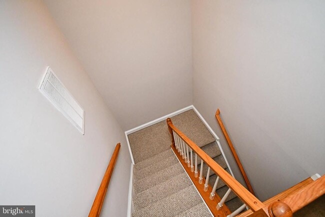 Building Photo - 2304 Lennon Ln
