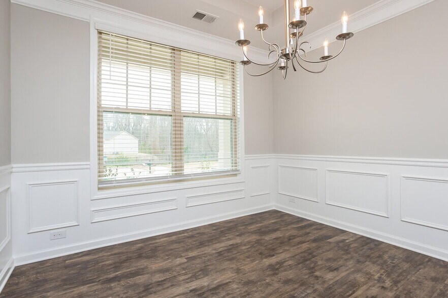 Building Photo - 387 Lenore Ct