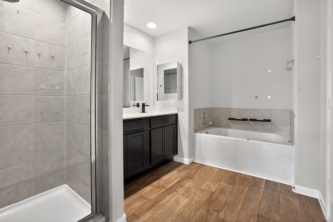 Building Photo - 3310 Sumac Dr