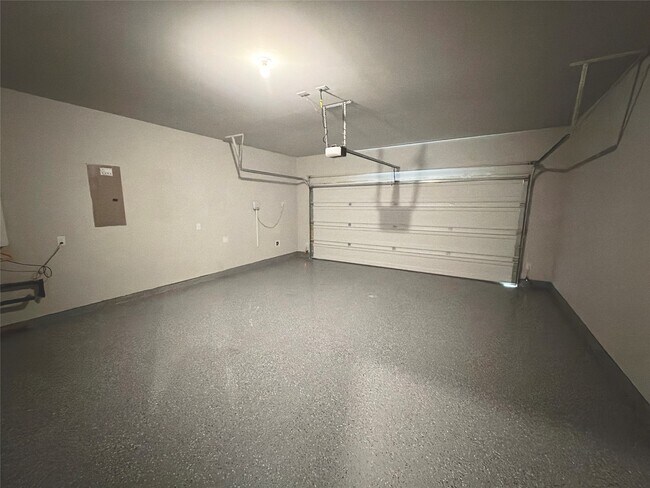 Building Photo - 415 Northern Pike Dr