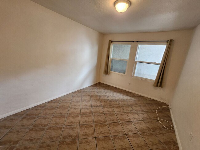 Building Photo - 2274 Kearney Ave