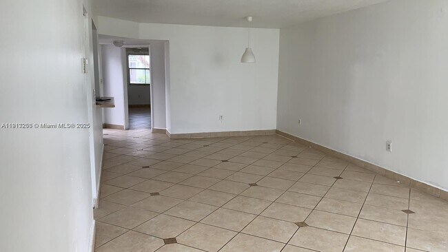 Building Photo - 9766 NW 48th Terrace