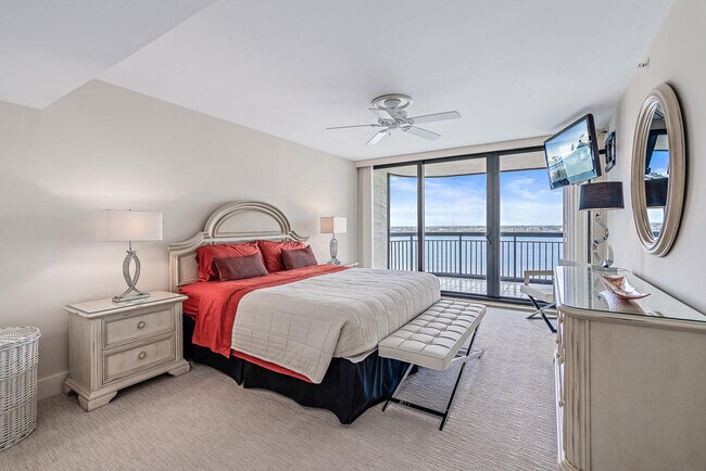 Building Photo - 5380 N Ocean Dr