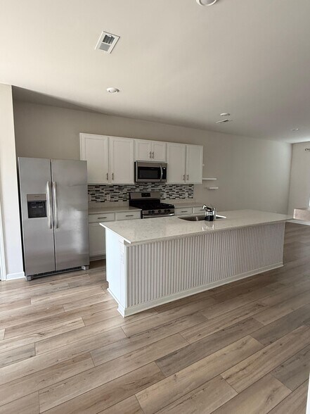 Building Photo - 2526 Drumwright Way