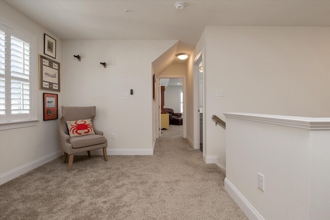 Building Photo - 312 Topside Dr