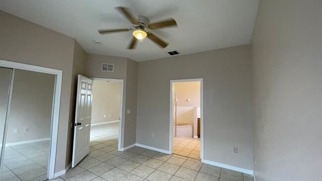 Building Photo - 506 Parsley Ct