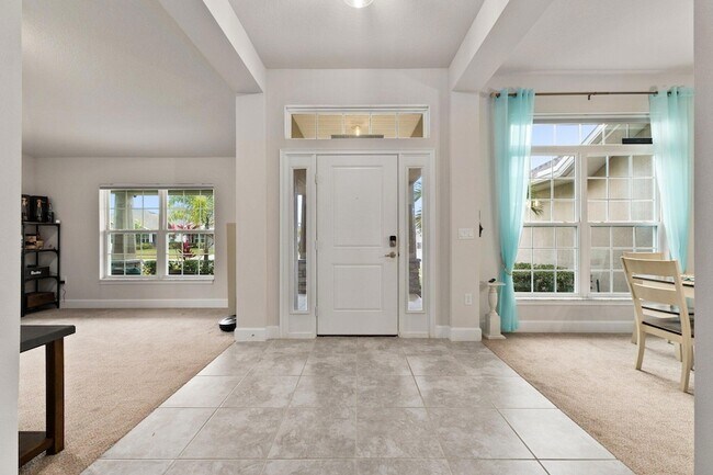 Building Photo - 8324 Amalfi Cir