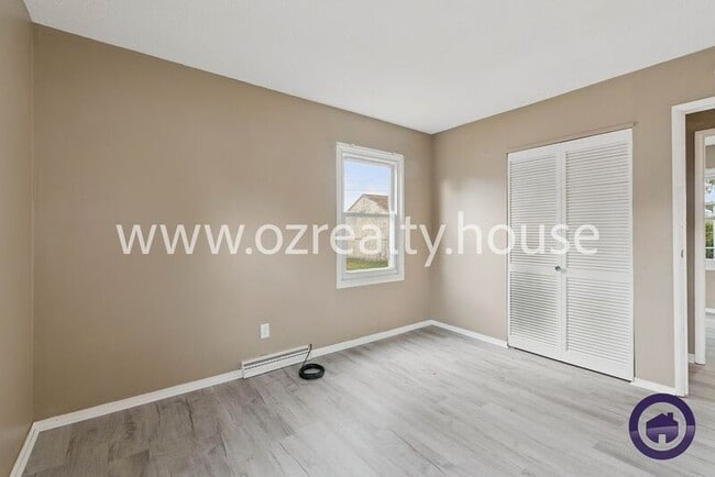 Building Photo - 617 Whitlock Ave