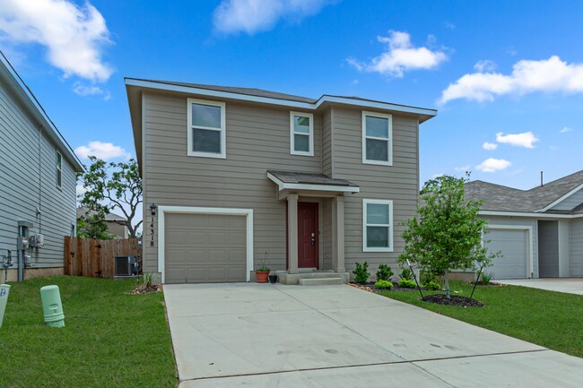 Building Photo - 4 bd/2 ba available NOW!! Wiseman/Talley F...