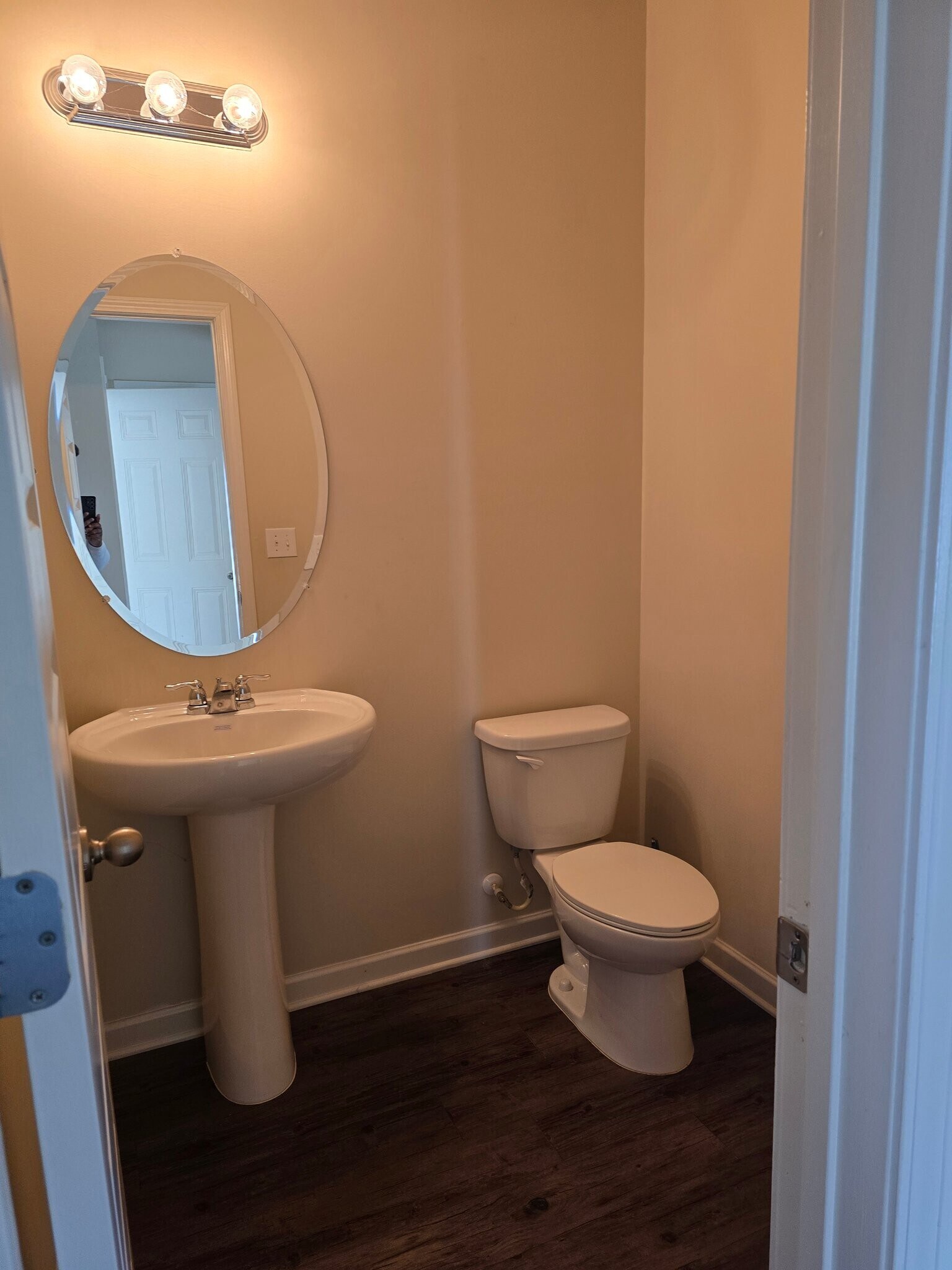 Building Photo - 245 Silver Willow Walk