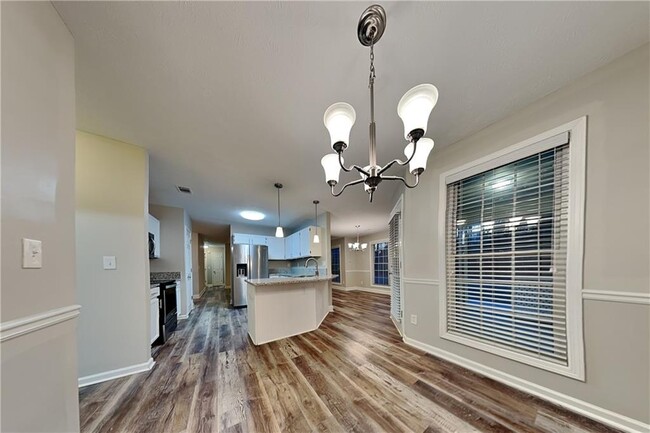 Building Photo - 3564 Saddlebrook Dr