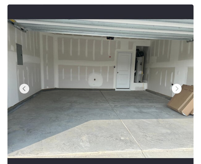 Building Photo - 5130 Anamosa St