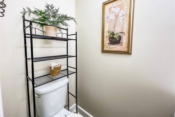 Building Photo - 1528 5th St