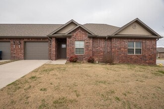 Building Photo - 1722 Booker Cir