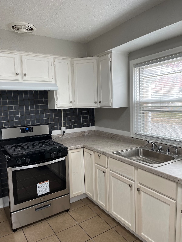 Building Photo - 3701 N Aldrich Ave