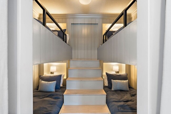 Building Photo - Luxury 12 South Living! $13,000 per month ...