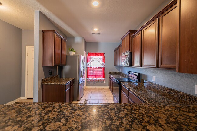 Building Photo - 10814 Spring Brook Pass Dr