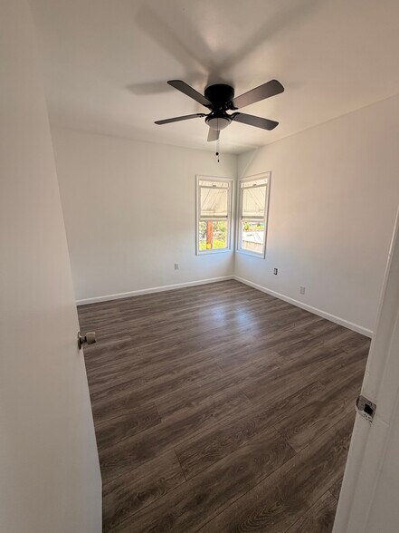 Building Photo - 760 1/2 S Hillview Ave