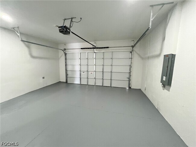 Building Photo - 2113 NW 41st Ave