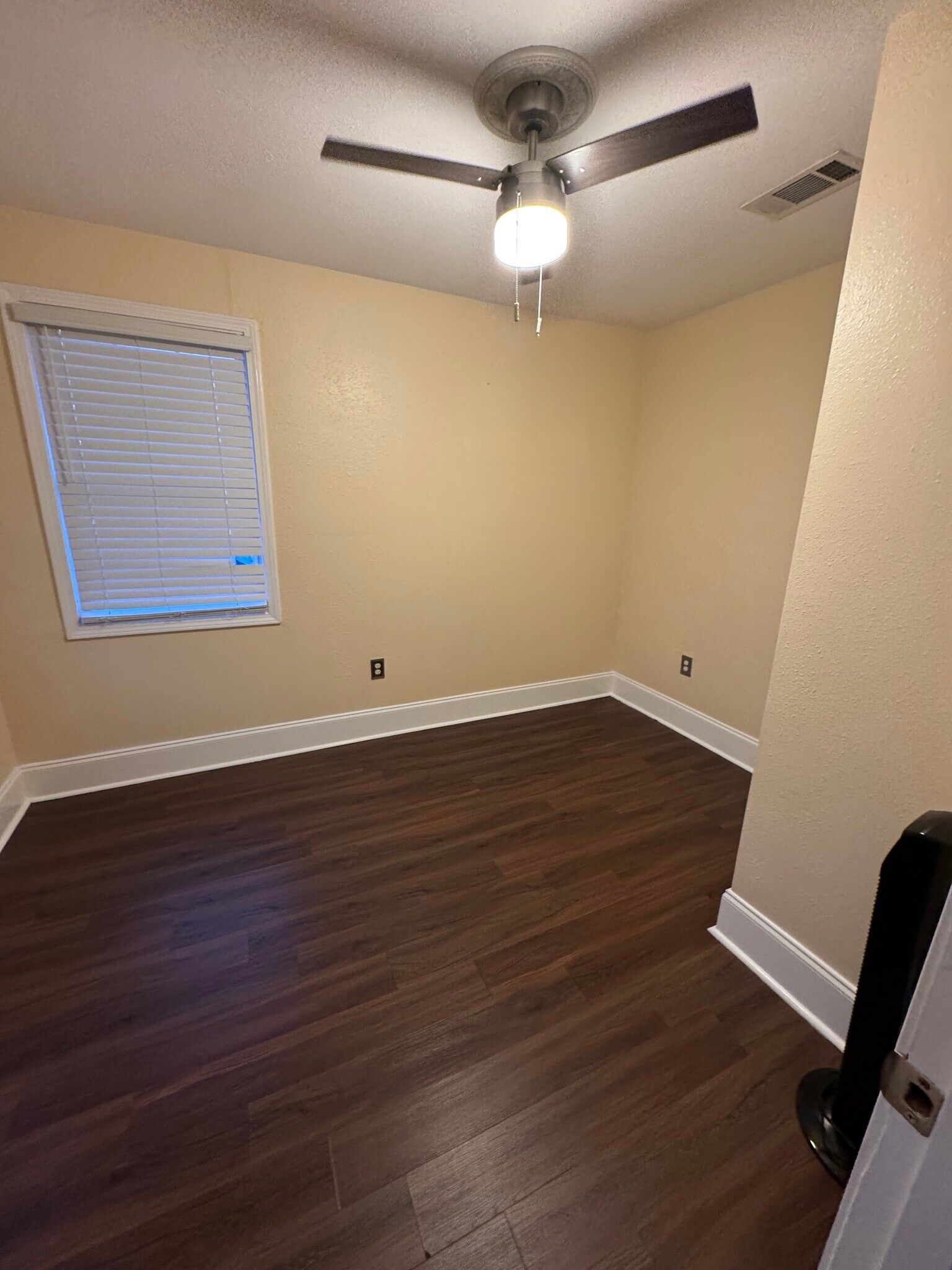 Building Photo - 2653 Madrid St