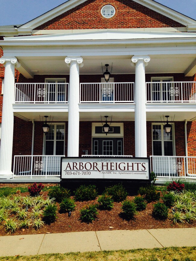 Arbor Heights Arlington, VA Apartment Finder