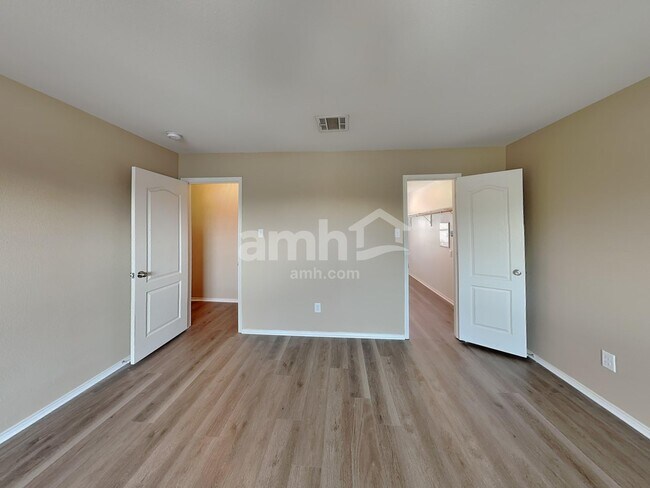 Building Photo - 4020 Hanna Rose Ln